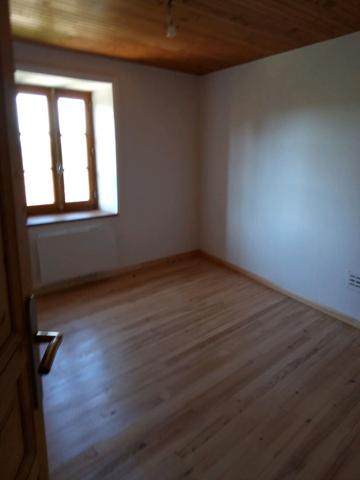 A vendre OLMET - Maison 3 chambres terrain