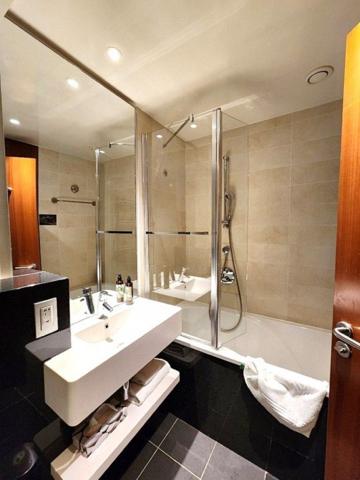 INVESTISSEMENT LOCATIF – Paris 15e – Résidence de tourisme Adagio Aparthotel Paris Centre Tour Eiffel - 5,6 de rentabilité