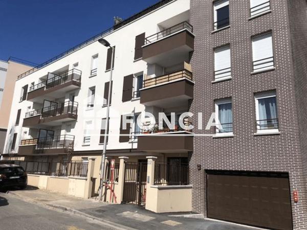 Location Studio 31.82 m² - 22 RUE PASCAL Rosny Sous Bois 93110