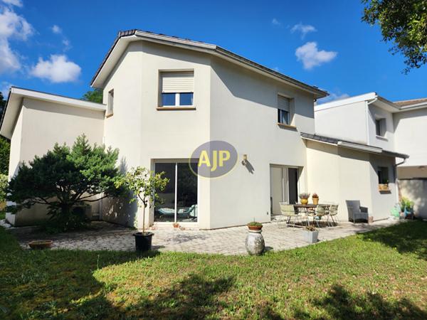 Vente maison Pessac : 638 600 € - AJP Immobilier Mérignac