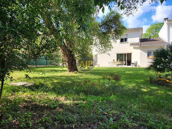 Vente maison Pessac : 638 600 € - AJP Immobilier Mérignac