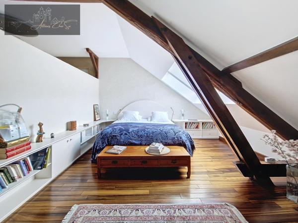 Rodez (12000) À Vendre - Maison en Pierres avec Cachet et Matériaux de Qualité