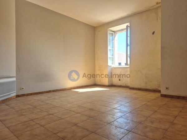 À vendre - Studio, 1 pièce situé à Navarrenx (64190)