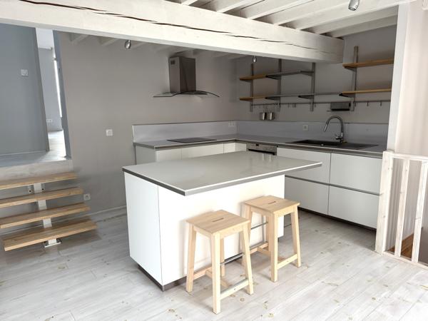 MAISON DE VILLAGE T4 A LOUER