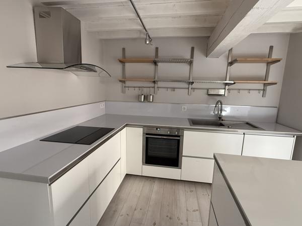 MAISON DE VILLAGE T4 A LOUER