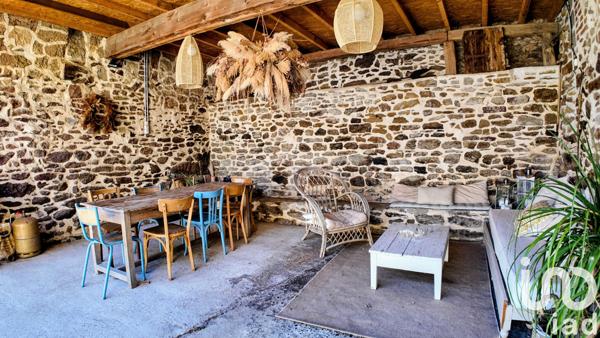 Maison à vendre 8 pièces 270 m² Saint-Chamond