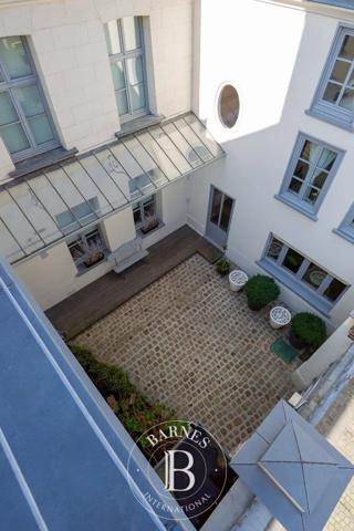 Amiens, Hôtel particulier 5 Chambres -  230 m² à vendre