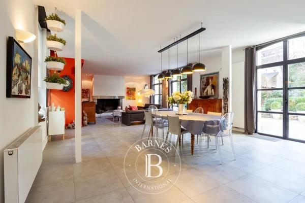 Amiens, Hôtel particulier 5 Chambres -  230 m² à vendre