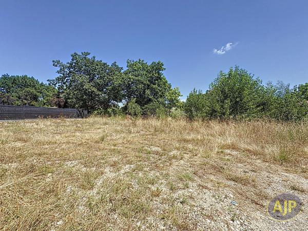 Vente terrain Leognan : 220 000 € - AJP Immobilier Cestas
