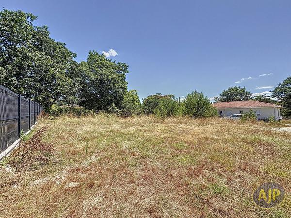 Vente terrain Leognan : 220 000 € - AJP Immobilier Cestas