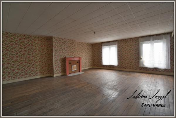 Proche Neuilly-Saint Front 6km- à vendre maison en pierre mitoyenne 15min de VILLERS-COTTERETS - 85m2 - 2 pièces- 1 chambre– grenier – -Terrain 164