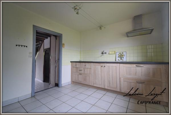 Proche Neuilly-Saint Front 6km- à vendre maison en pierre mitoyenne 15min de VILLERS-COTTERETS - 85m2 - 2 pièces- 1 chambre– grenier – -Terrain 164