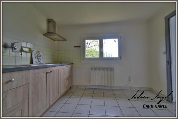 Proche Neuilly-Saint Front 6km- à vendre maison en pierre mitoyenne 15min de VILLERS-COTTERETS - 85m2 - 2 pièces- 1 chambre– grenier – -Terrain 164
