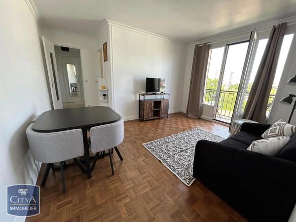Appartement à louer 2 pièces 46m² Maisons-Alfort (94700)