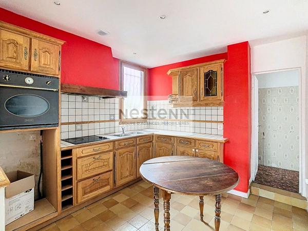 Maison 5 pièces de 111 m² avec dépendance à EAUBONNE centre-ville