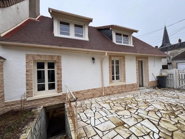 Charmante maison rénovée – Chabris centre-ville