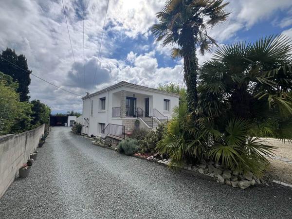Maison à vendre |  Saint-Jean-d'Angély |  7 pièces | 161 m²