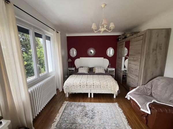 Maison à vendre |  Saint-Jean-d'Angély |  7 pièces | 161 m²