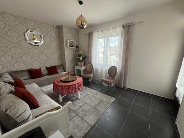 Maison à vendre |  Saint-Jean-d'Angély |  7 pièces | 161 m²