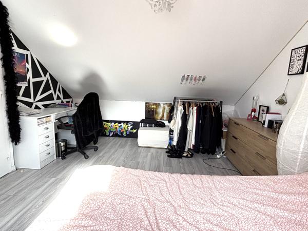 Spacieuse maison 6 pièces avec jardin à proximité du centre-ville