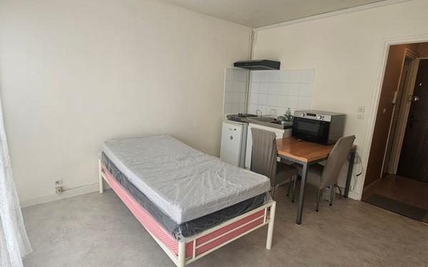 Appartement à vendre    1 pièce •  Laon