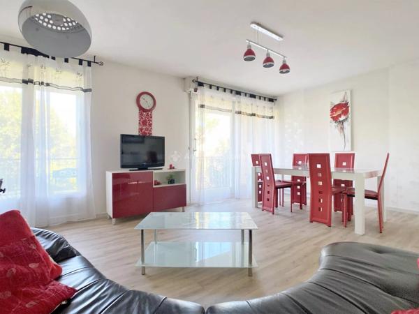 Location                                                      Appartement
                        
                     4 pièces                      84 m2                     à Albi