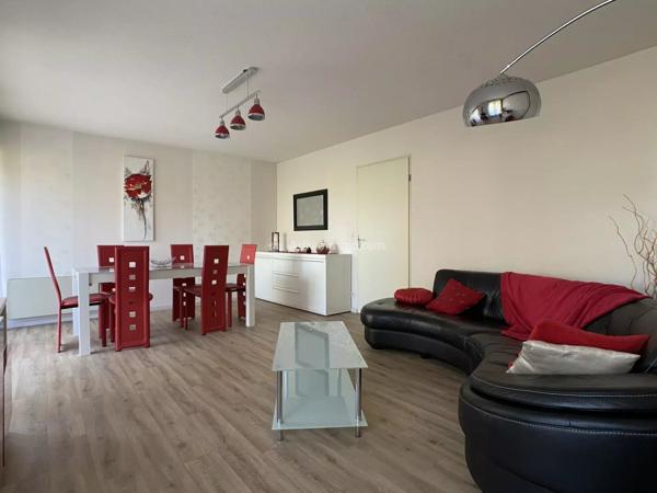Location                                                      Appartement
                        
                     4 pièces                      84 m2                     à Albi