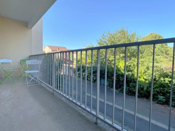 Location                                                      Appartement
                        
                     4 pièces                      84 m2                     à Albi