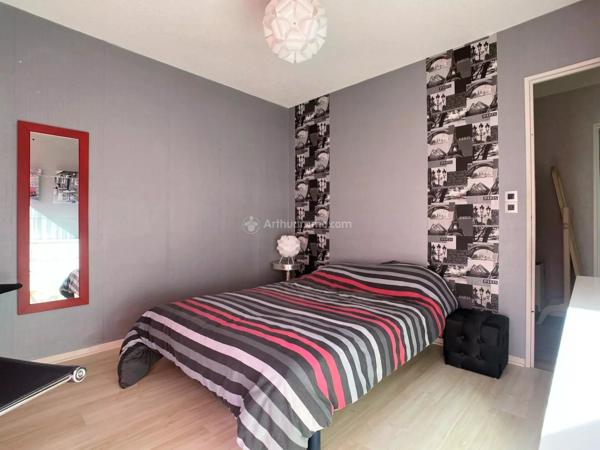 Location                                                      Appartement
                        
                     4 pièces                      84 m2                     à Albi