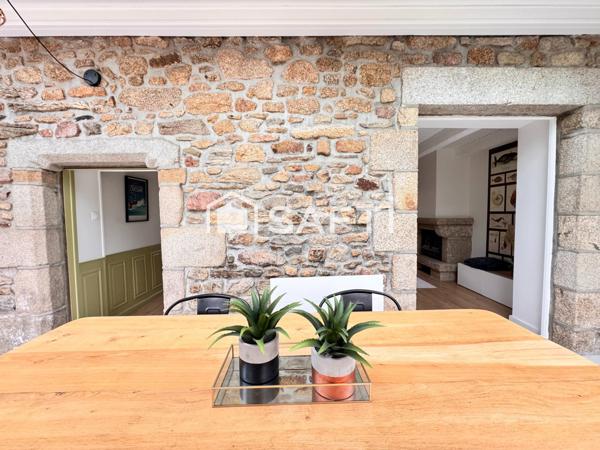 Maison en pierre 4 grandes chambres, terrain clos