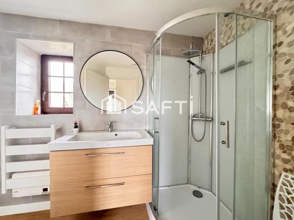 Maison en pierre 4 grandes chambres, terrain clos