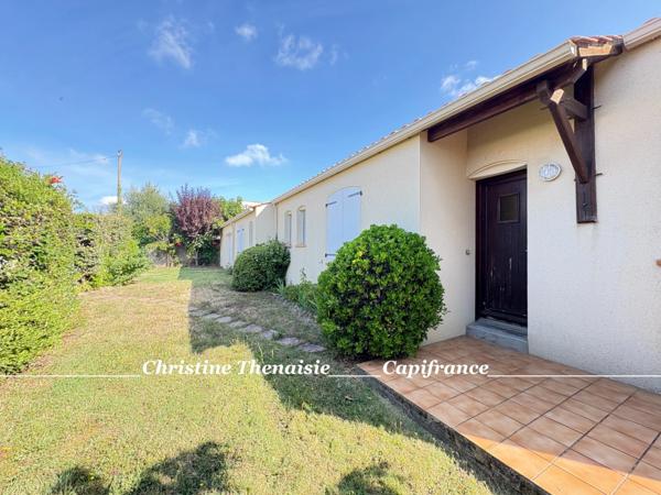 A VENDRE Maison de PLAIN-PIED 4 chambres - Garage- Terrain arboré et sans vis-à-vis - Proche de tous les commerces SAINT GILLES CROIX DE VIE (85)