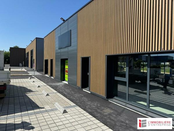 Local d’activite de 300m2 à LA BOUËXIÈRE