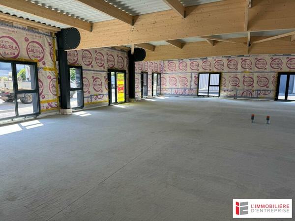 Local d’activite de 300m2 à LA BOUËXIÈRE