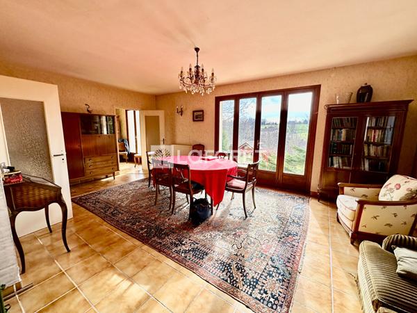Achat maison près de LA TOUR DU PIN - 7 pièce(s) - 180 m² - 357 000 €