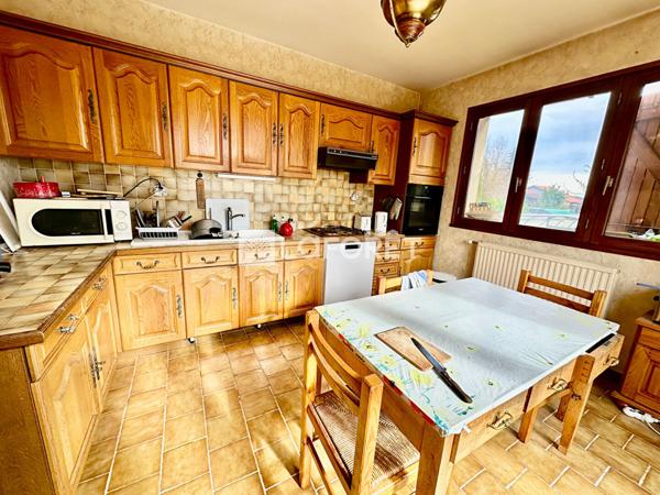 Achat maison près de LA TOUR DU PIN - 7 pièce(s) - 180 m² - 357 000 €