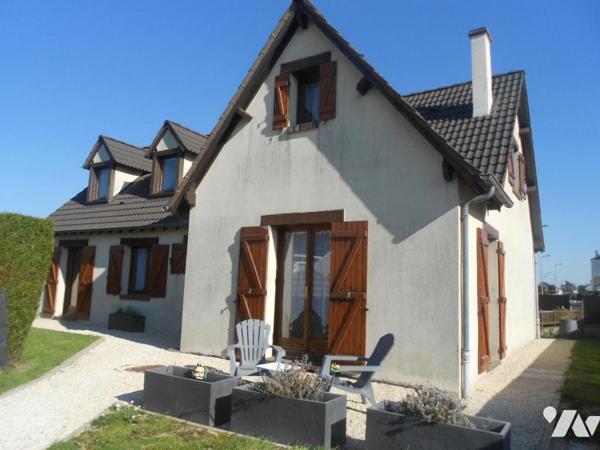 Maison familiale proche de toutes commodités à pied