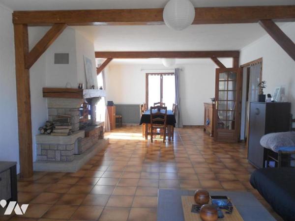 Maison familiale proche de toutes commodités à pied