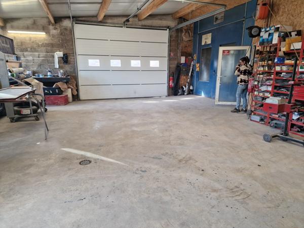 Fonds de commerce GARAGE / ENTRETIEN AUTOMOBILES de 900 m2 avec PARKING BUREAUX à vendre proche de XERTIGNY (88)