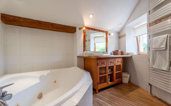 Maison à vendre    5 pièces • 212 m2 Pouilly-le-Monial