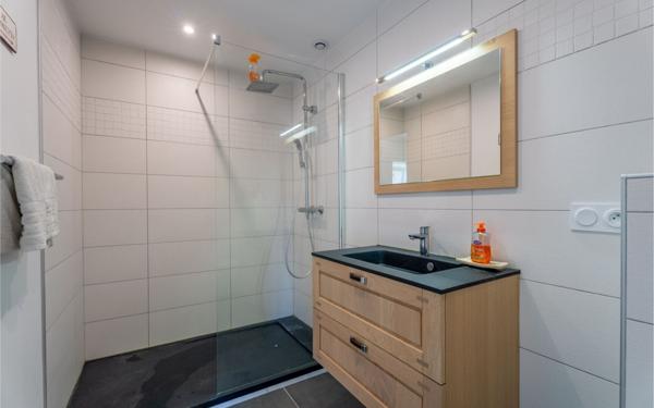 Maison à vendre    5 pièces • 212 m2 Pouilly-le-Monial