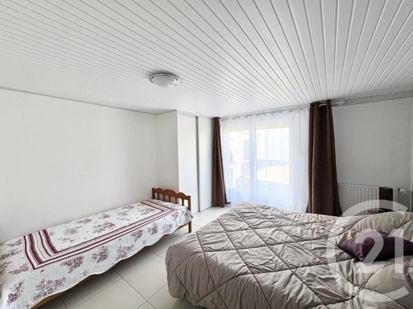 Maison à vendre  4 pièces - 181,53 m 2   COEX  - 85