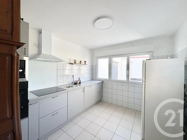 Maison à vendre  4 pièces - 181,53 m 2   COEX  - 85