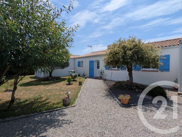 Maison à vendre  4 pièces - 181,53 m 2   COEX  - 85