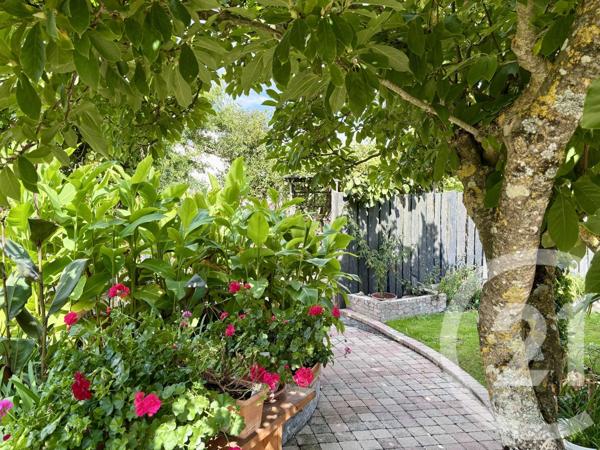 Maison à vendre  4 pièces - 181,53 m 2   COEX  - 85