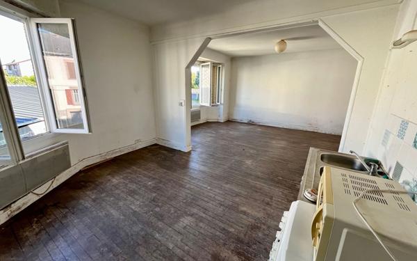 Immeuble à vendre    8 pièces • 236 m2 Limoges