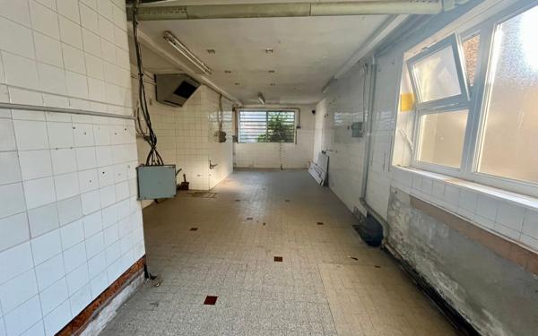 Immeuble à vendre    8 pièces • 236 m2 Limoges