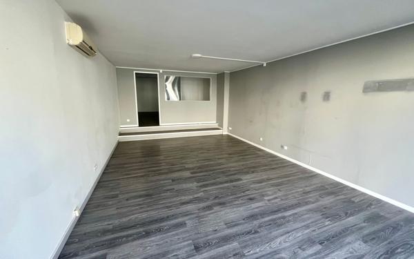 Immeuble à vendre    8 pièces • 236 m2 Limoges
