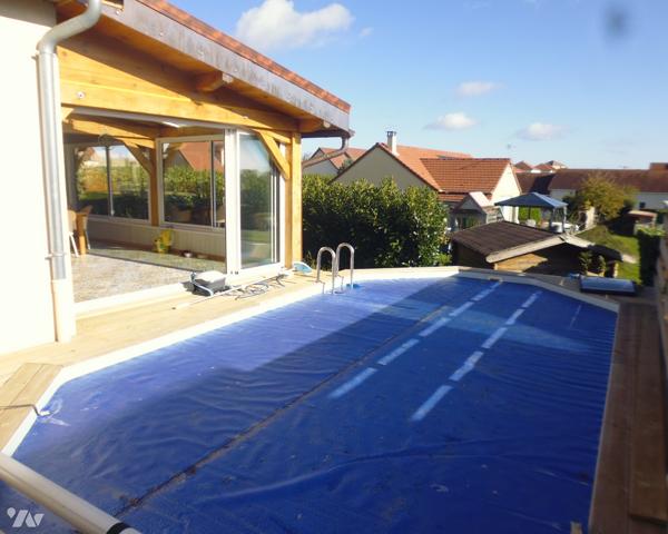 DAMPIERRE SUR SALON, pavillon de 2010 de 141 m² hab sur environ 600 m² de terrain.