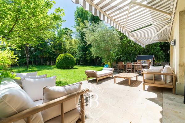 Neuilly-sur-Seine, Appartement 4 Chambres -  194 m² à vendre